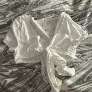 White/cross tie crop top